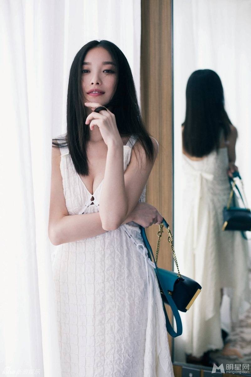 中国女明星倪妮最新时尚照片