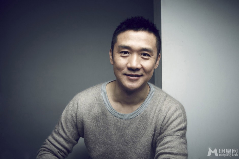 影视演员黄志忠表情丰富搞怪写真