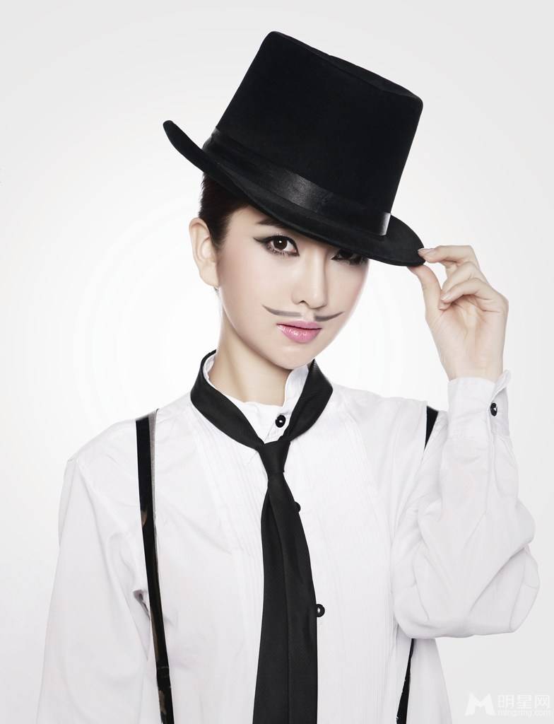 韩国新生代女演员钟恩慧百变造型写真