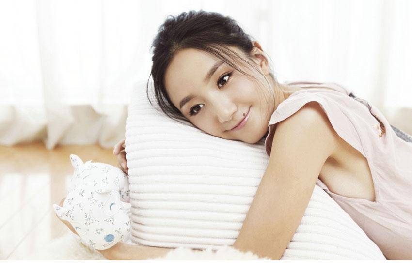 舞蹈演员李倩甜美邻家小妹写真