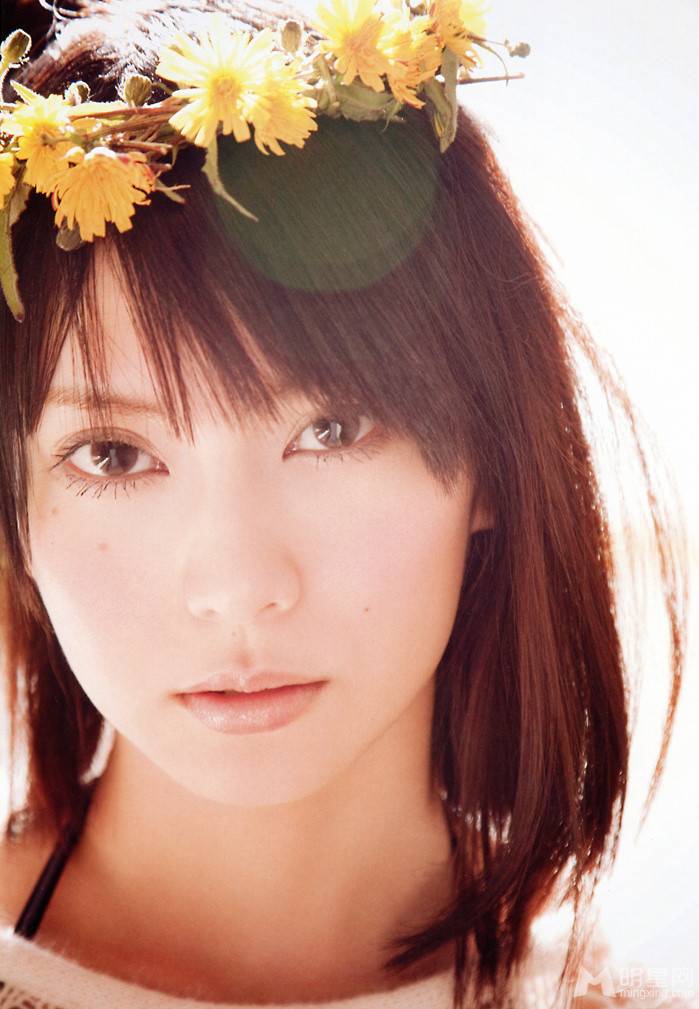 日本人气女星柴�幸唯美写真集