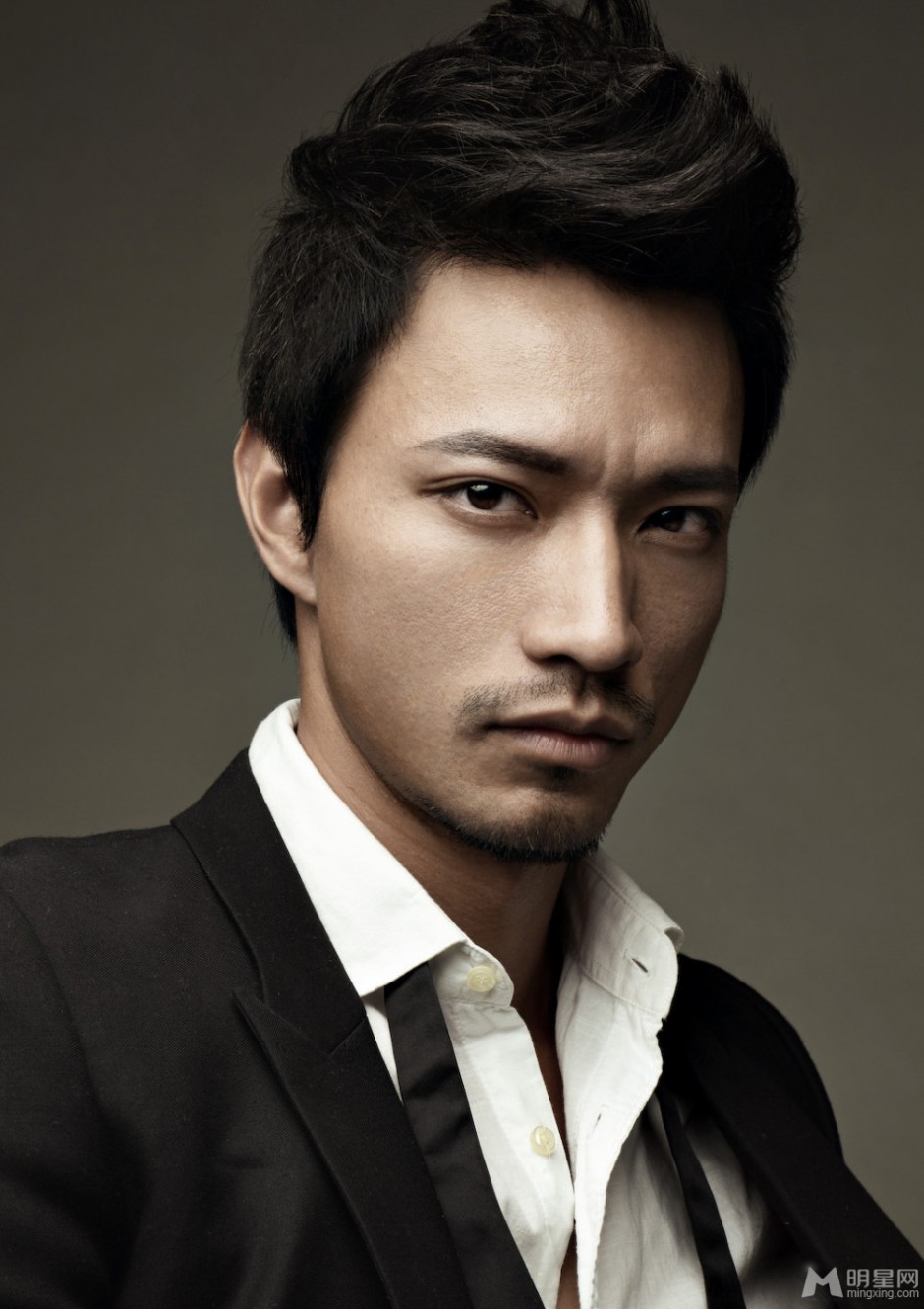 内地男演员江明洋帅气的图片