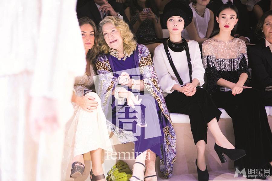 电影演员张静初时尚靓丽图集