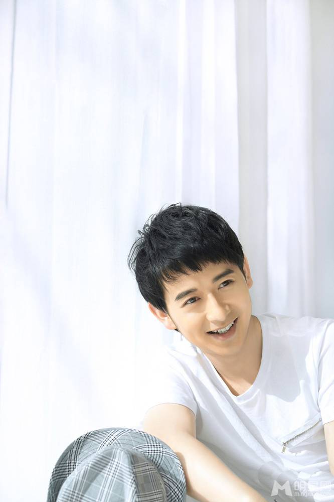 80后内地男演员刘一辰尽显阳光帅气