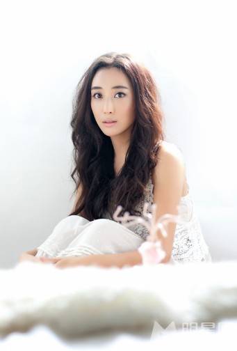 影视演员杜若溪小清新写真