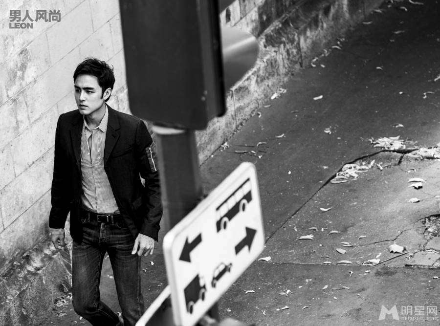 明道尽显男人绅士风度街拍大片