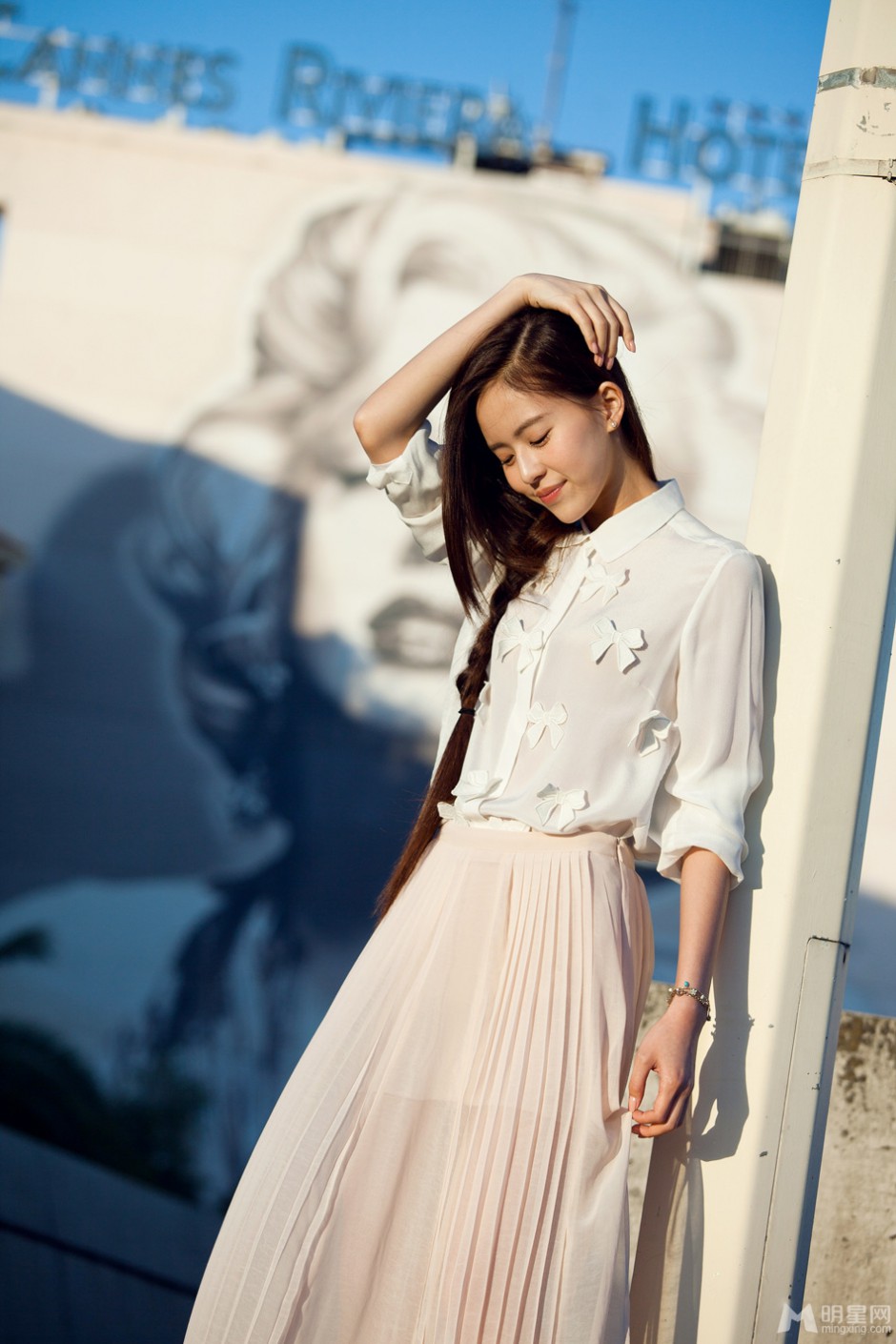 氧气美女明星温心笑容甜美温婉动人