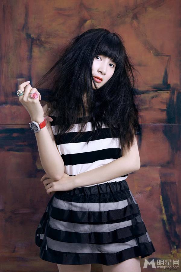 2016最具人气歌手徐立最新写真