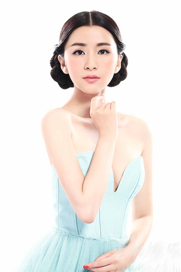 娱乐圈里的优雅女神刘庭羽全新写真