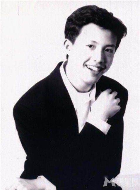 中国钢琴家李云迪早期帅气写真