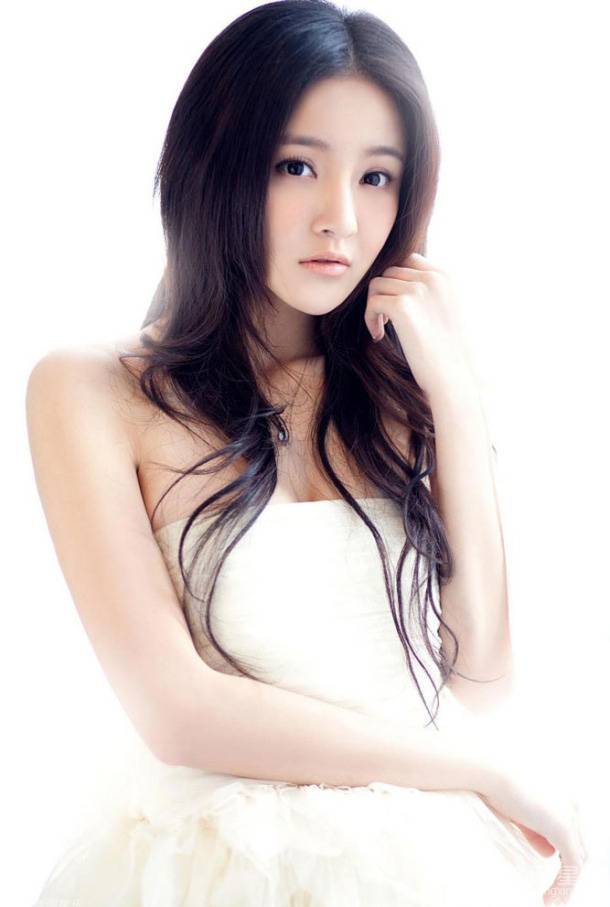 演员刘雨欣唯美婚纱照片欣赏