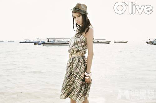 韩国漂亮女明星朴诗妍性感写真