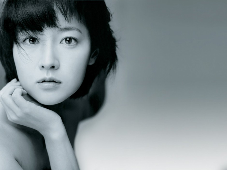 韩国女演员李爱英笑容甜美迷人写真