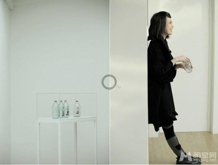 台湾美女歌手魏如萱自然随性写真