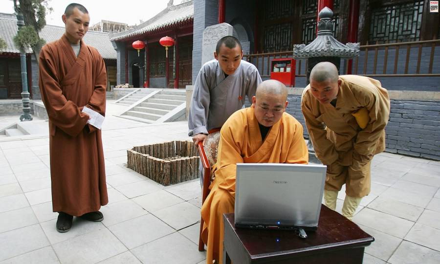 高僧释永信寺庙生活大揭秘