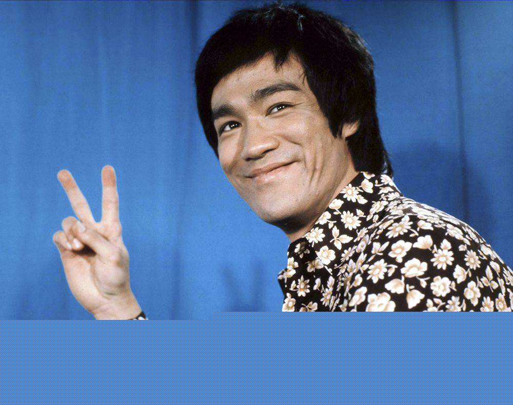 香港年代巨星李小龙温暖笑容遗留人间