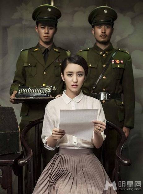 佟丽娅民国复风格写真集 上演妩媚旗袍诱惑