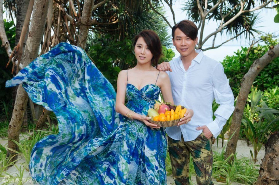 陶�婚礼现场 与娇妻时尚婚纱照首度曝光