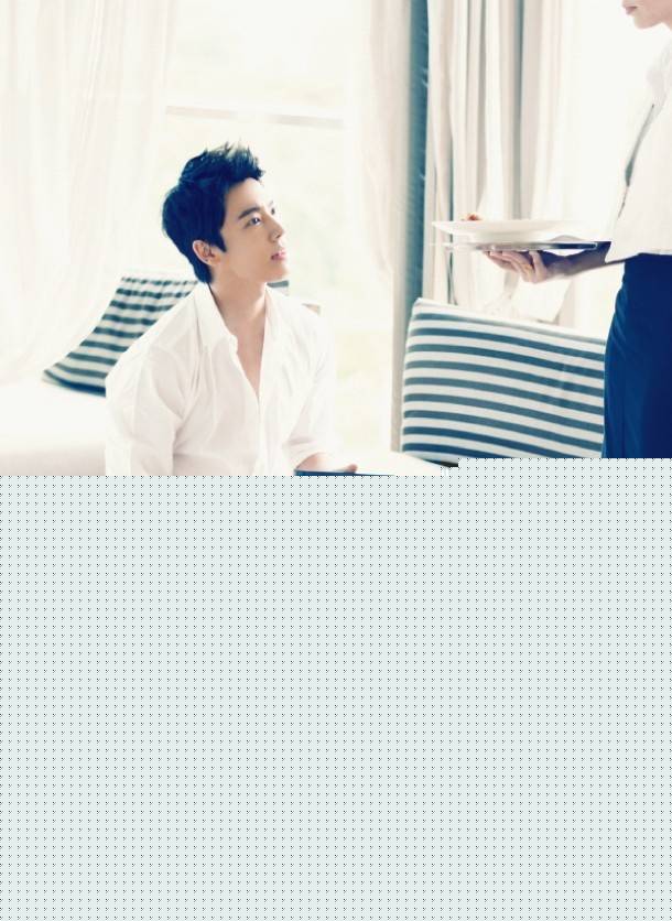 韩国男明星李东海尽展王子帅气魅力