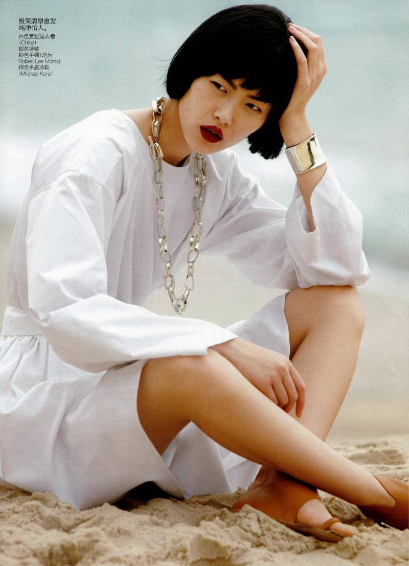 表姐刘雯短发造型清纯唯美 潮流女装搭配时尚个性