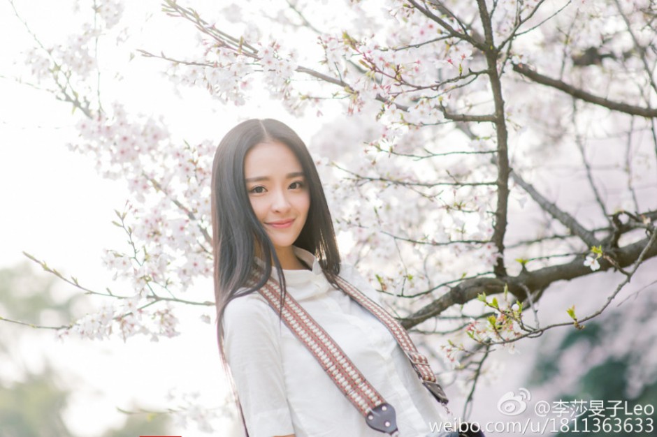 女主持人李莎�子甜美笑容迷倒千万宅男