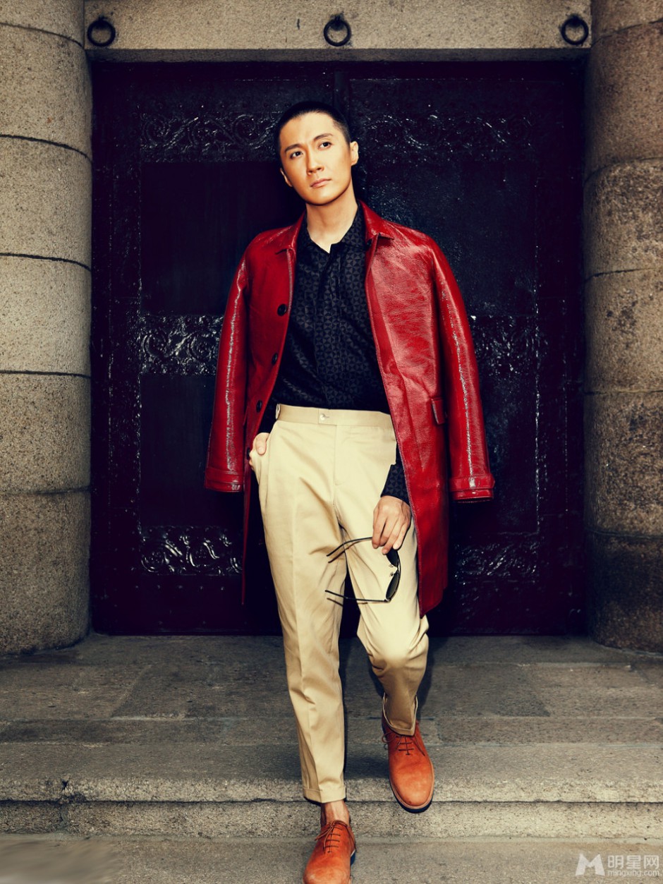 新一代男神迟帅圆寸发型展英俊潇洒魅力