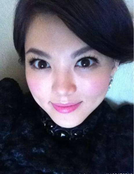 李湘美丽动人自拍生活照曝光