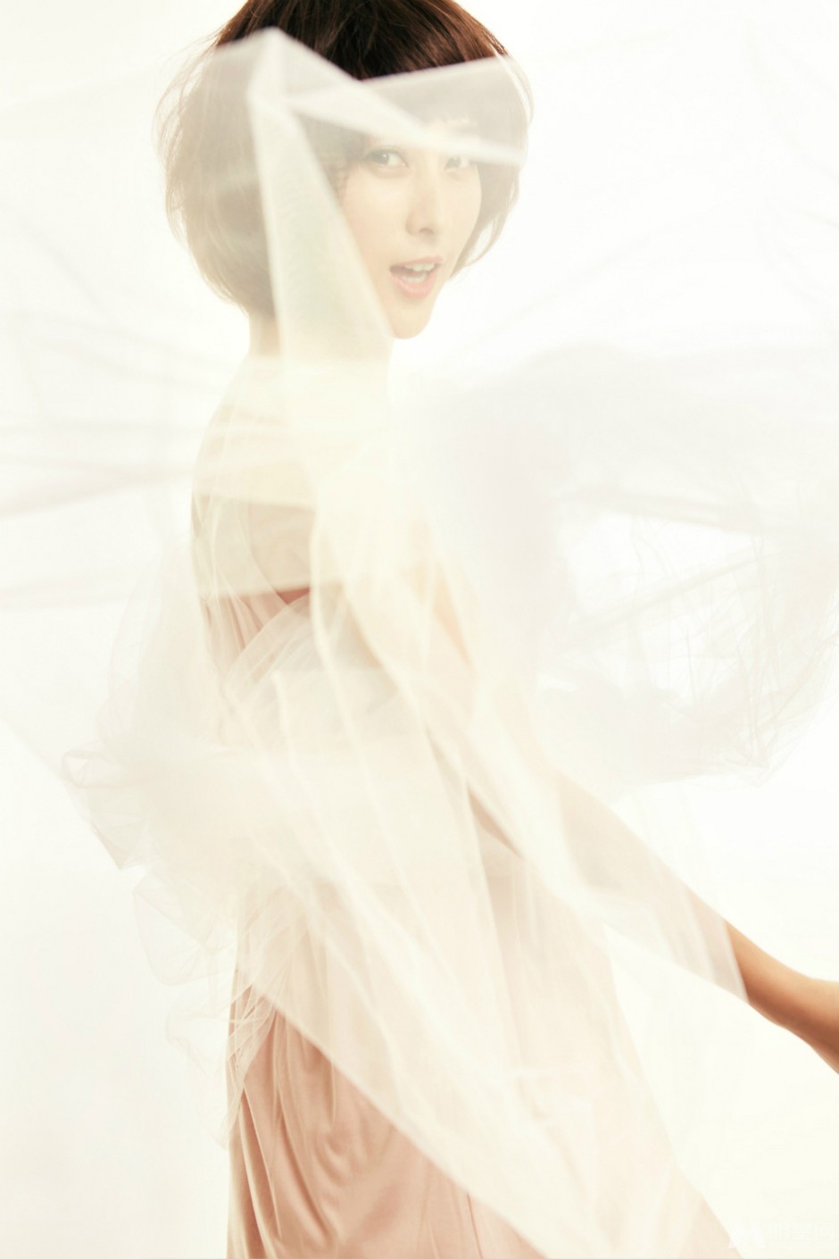 女演员马苏化身美丽梦幻天使唯美写真