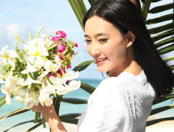 素颜女神王丽坤意大利甜美夏日写真