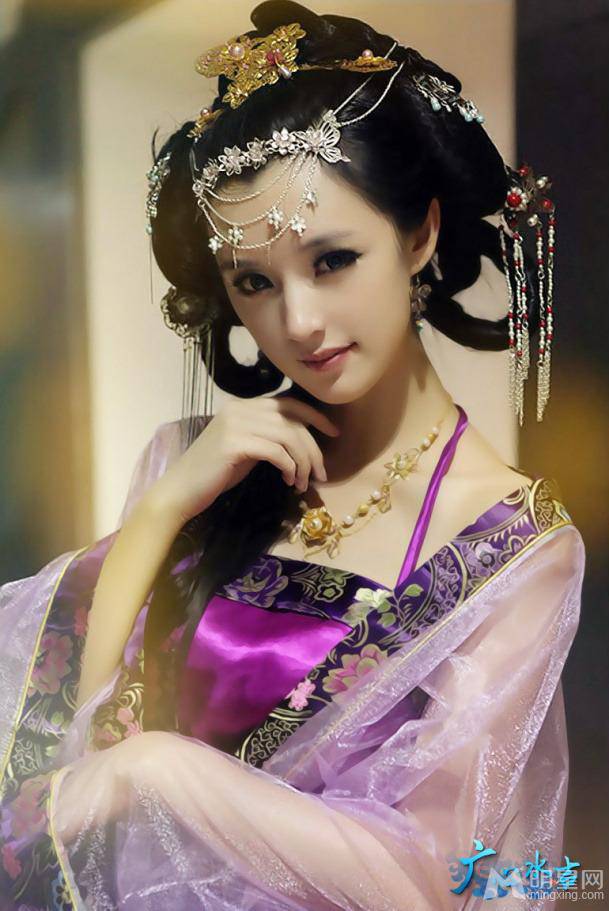 平面模特陈丹婷性感妩媚古装写真