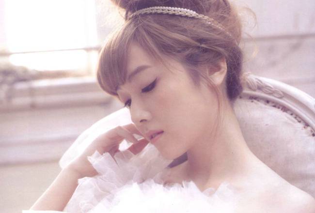 韩星郑秀妍宛如美丽纯洁天使组图