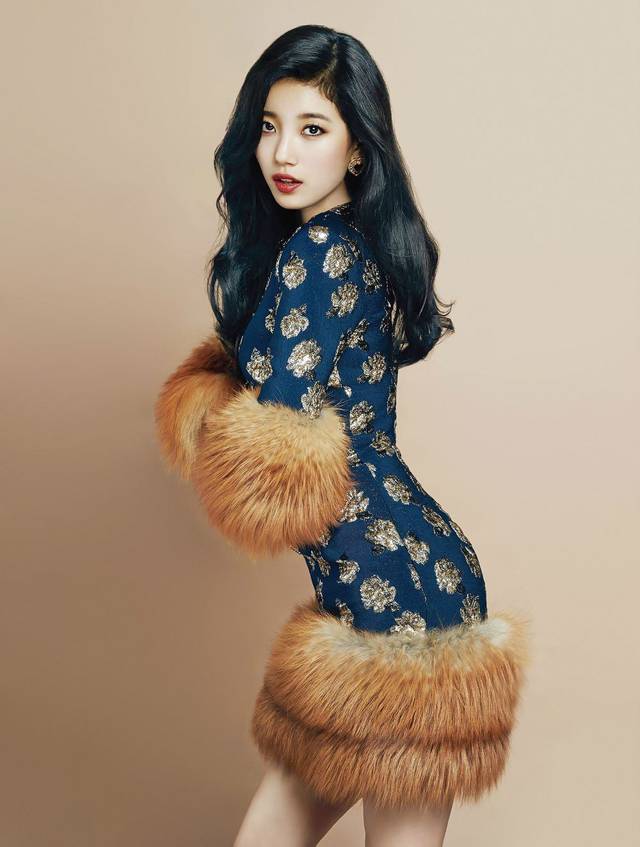 裴秀智尽显成熟女人魅力写真照