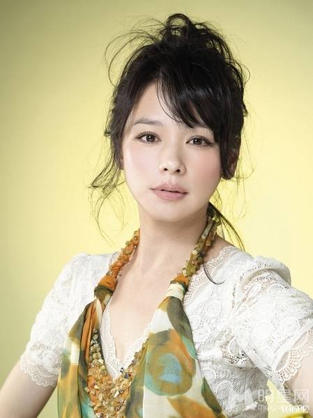 宅男女神徐若�可爱无辜眼妆唯美写真