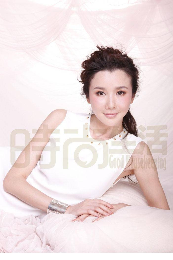 孙菲菲优雅居家时尚唯美写真