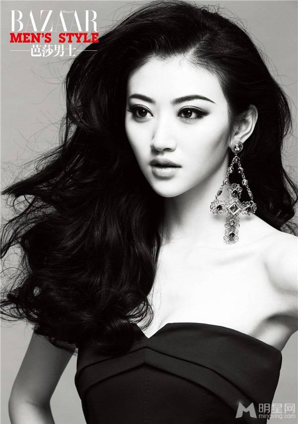 成龙景甜诠释男俊女美完美搭配