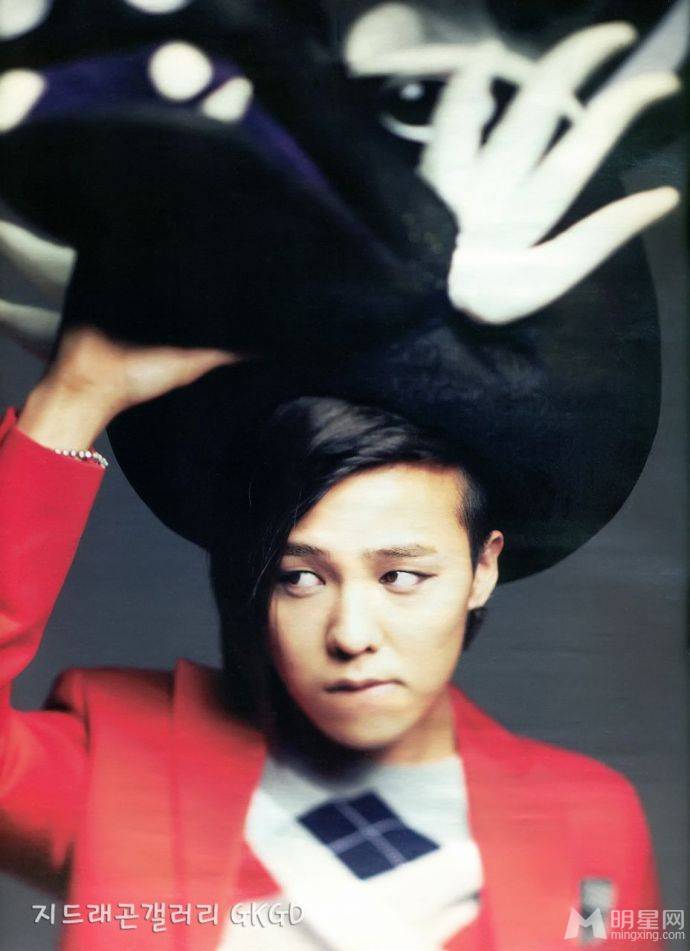 BigBang成员权志龙黑白写真尽显潮男范