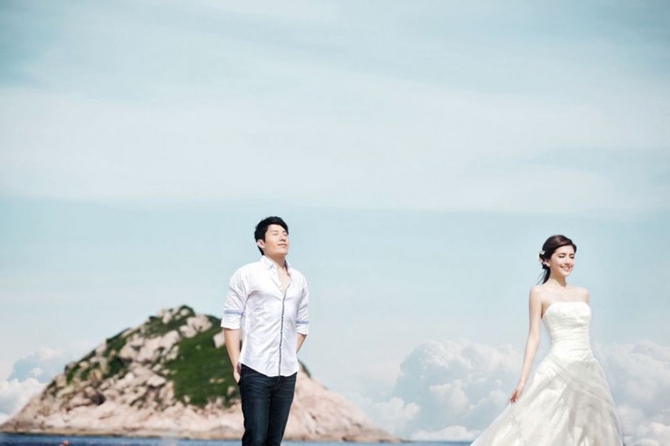 吴千语性感唯美浪漫海边婚纱照