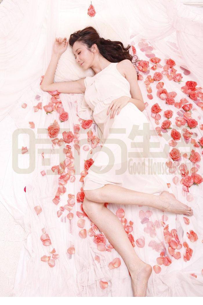孙菲菲优雅居家时尚唯美写真