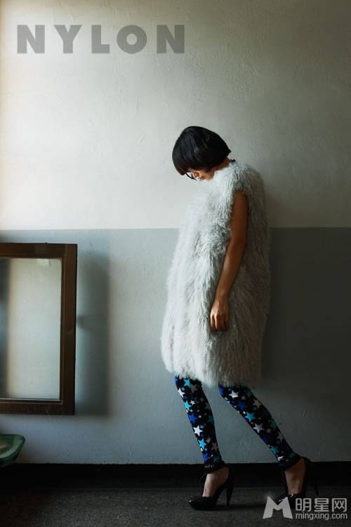 申敏儿俏皮可爱甜美写真主题