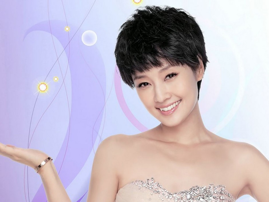 马伊�百变造型迷人魅力写真集