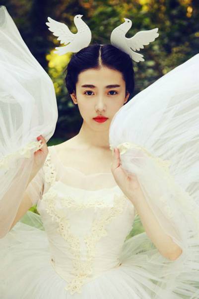 国民女神张辛苑尽显唯美清新空灵气质