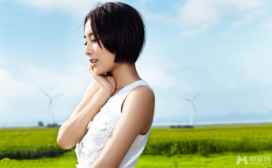 女演员马苏清新可人田园风写真