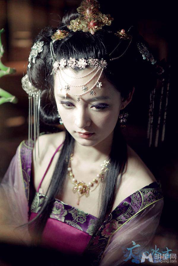 平面模特陈丹婷性感妩媚古装写真