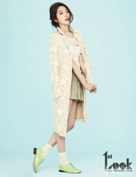 韩国女星朴信惠甜美代言春季服饰组图