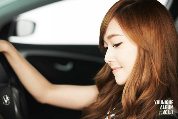 韩国性感女神郑秀妍惹人怜爱写真集