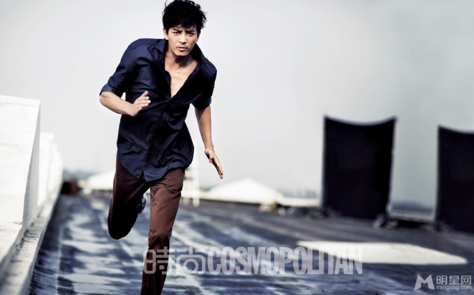 陈晓东尽显时尚英俊帅气十足