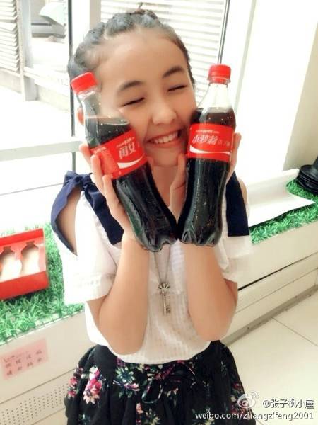 可爱萝莉张子枫生活照曝光