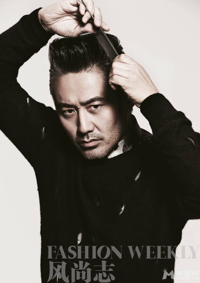 大叔吴秀波冷峻眼神迷倒众多宅女