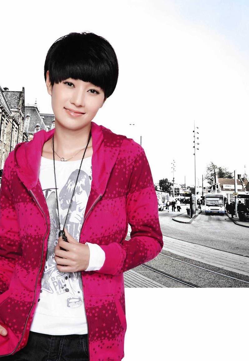 大陆女演员马伊�时尚个性写真照
