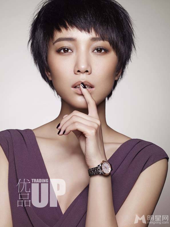 内地女演员王珞丹演绎性感妩媚小女人